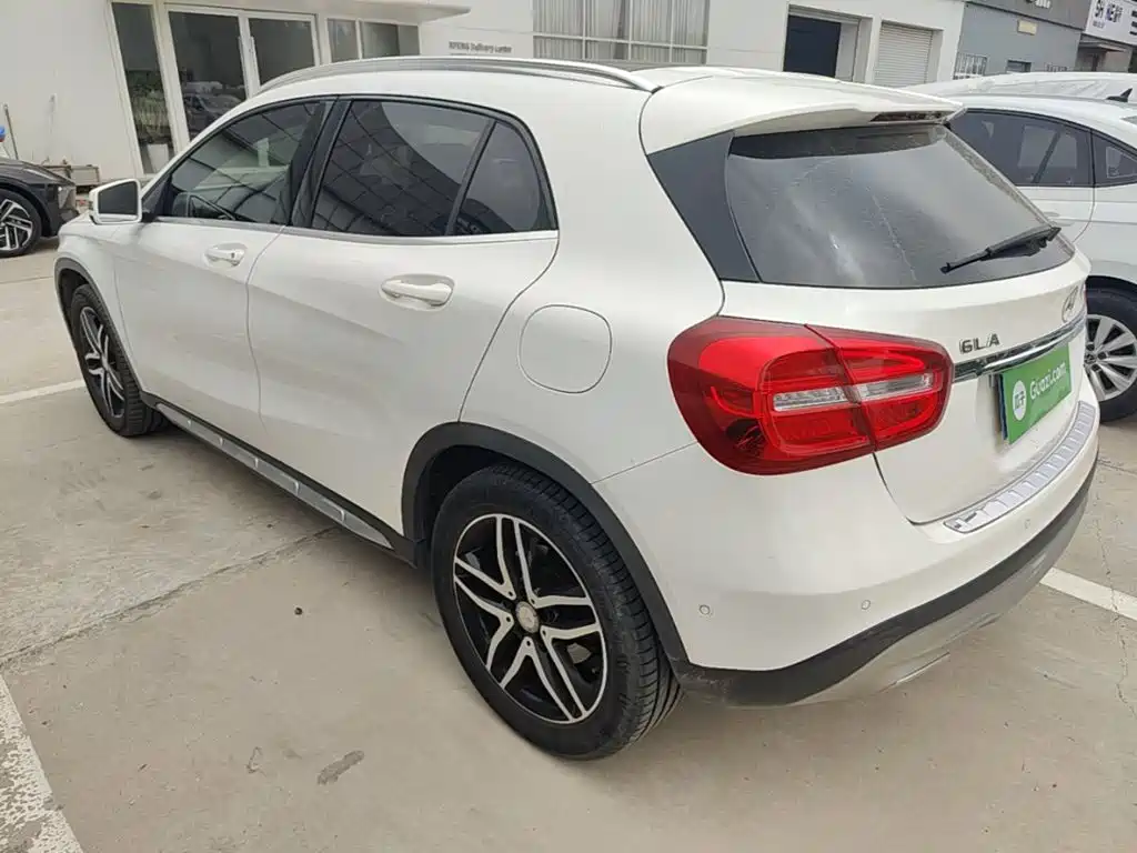 Mercedes-Benz GLA — миниатюра 5