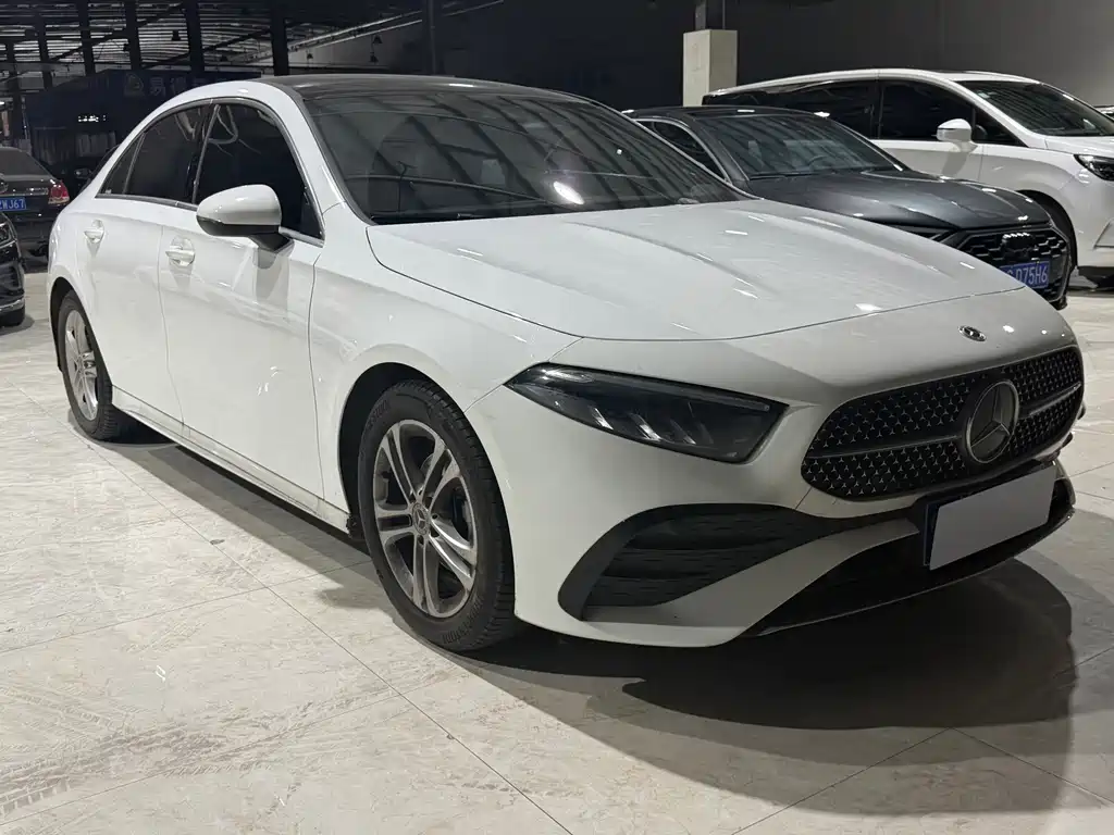 Mercedes-Benz A-Class — миниатюра 3
