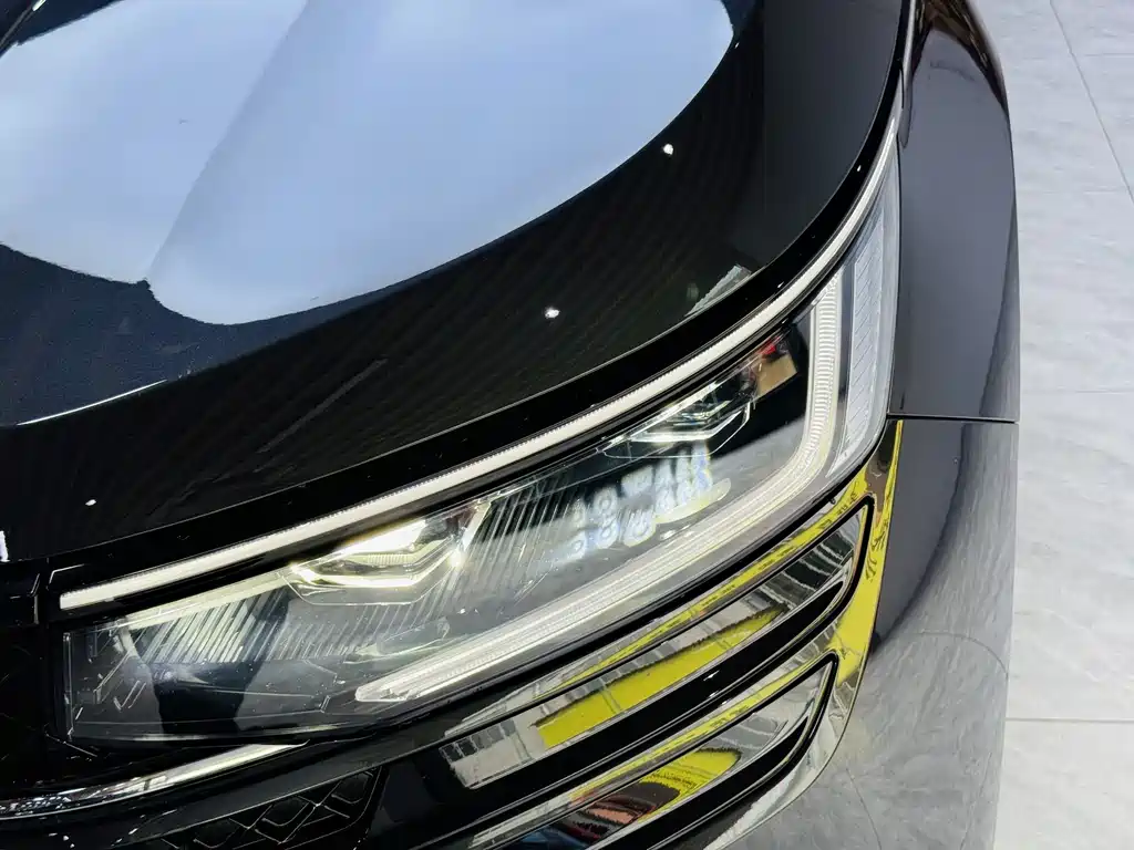 Volkswagen Tavendor 2023 380TSI R-Line
