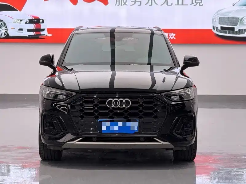 Audi Q5L — миниатюра 2