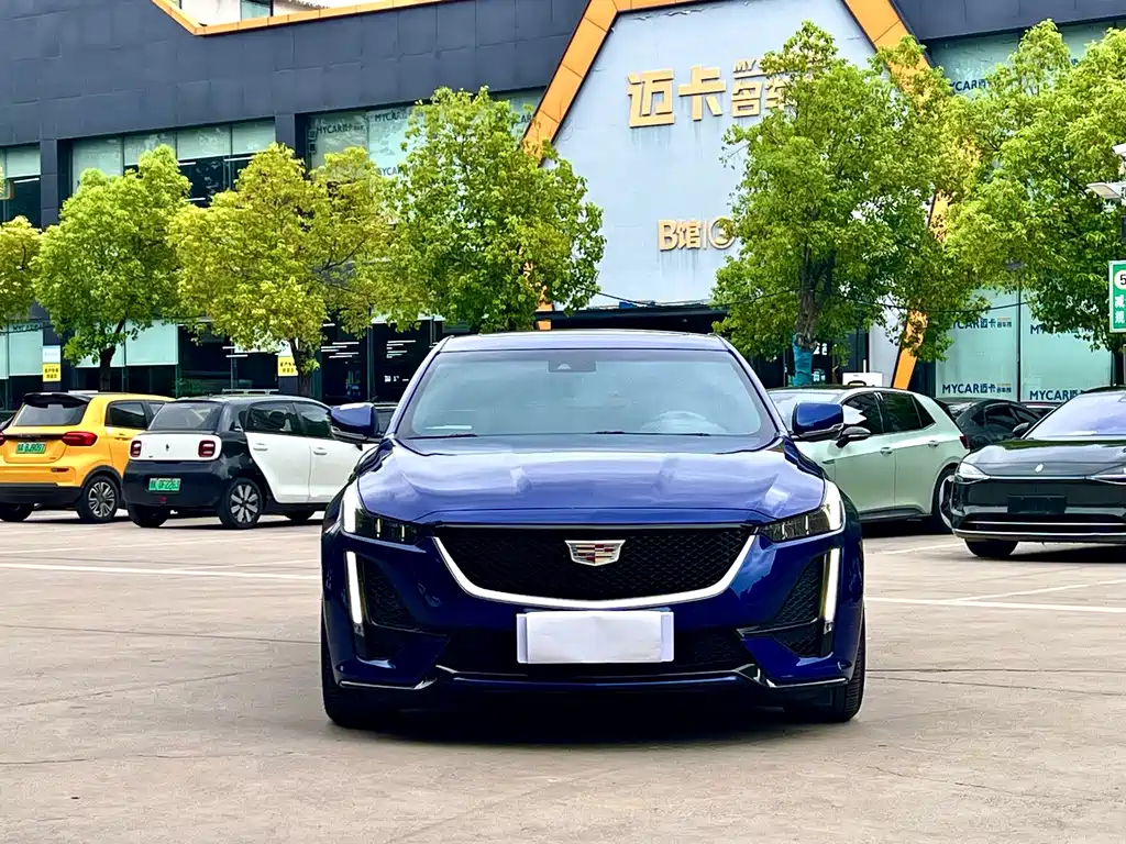 Cadillac CT5 — миниатюра 2
