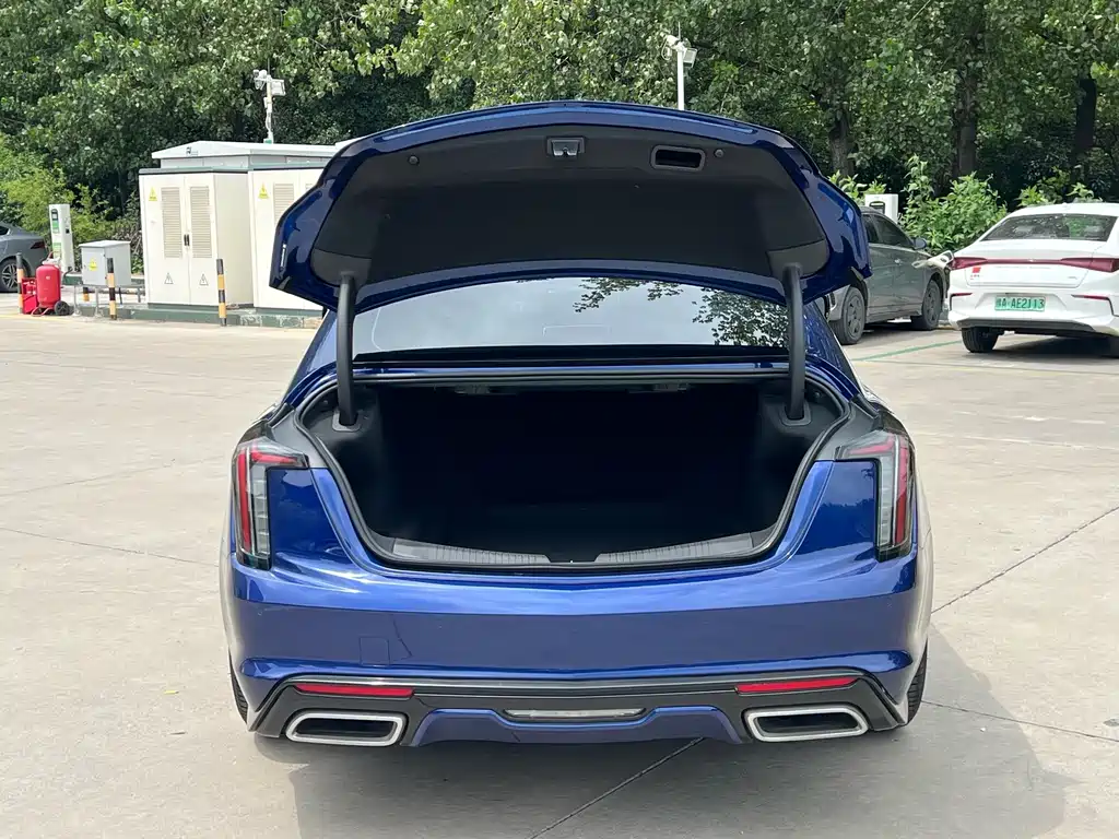 Cadillac CT5 — миниатюра 9