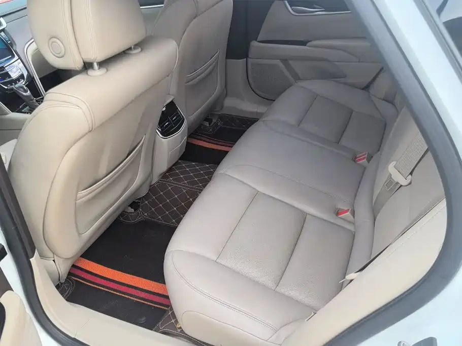 Cadillac XTS — миниатюра 11