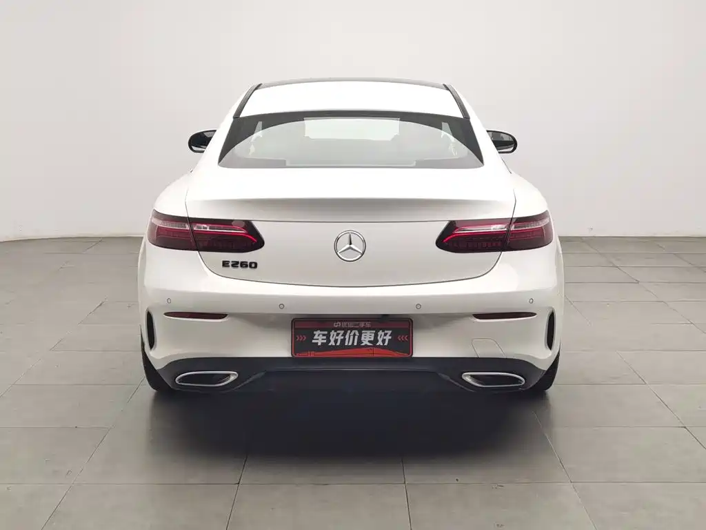 Mercedes-Benz E-Class (Import) — миниатюра 4