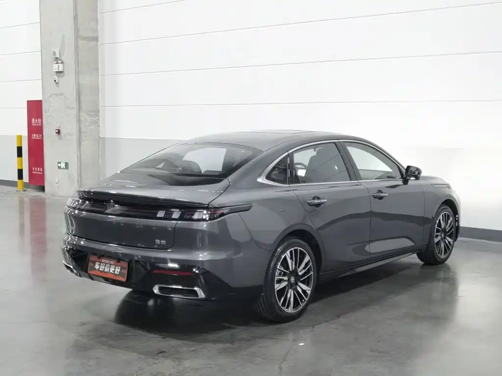 Changan Eado — миниатюра 2