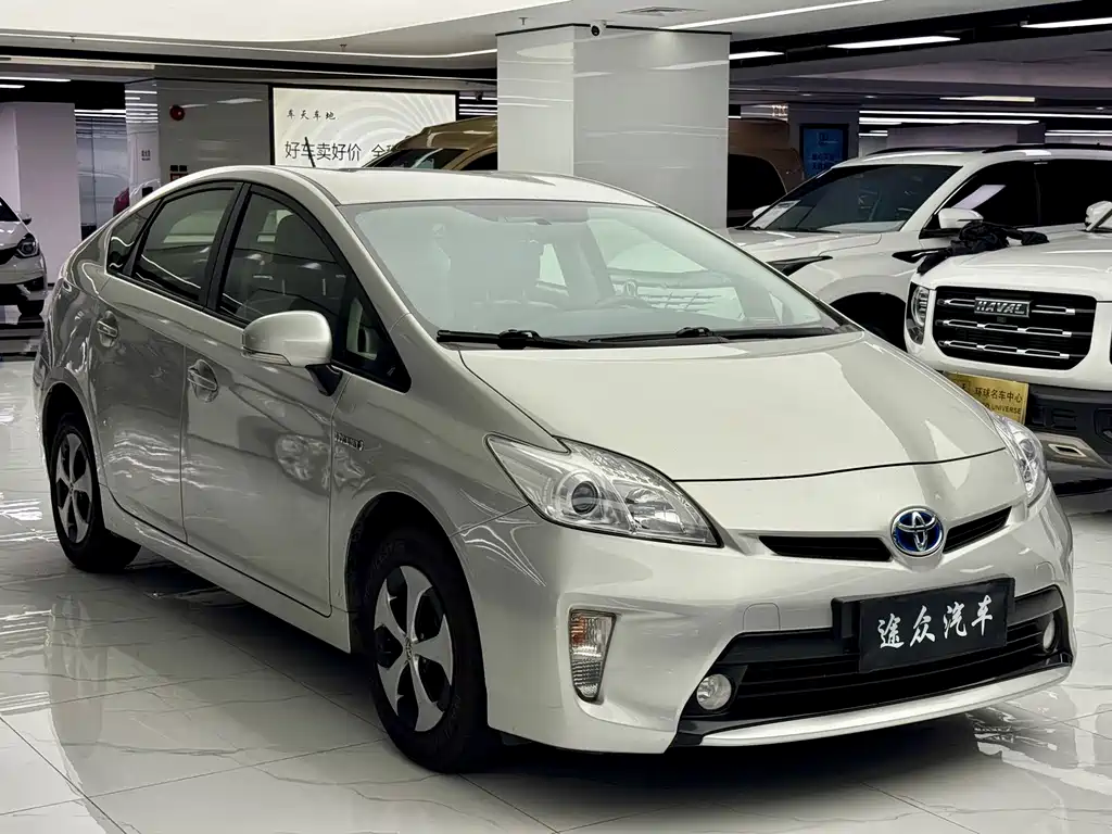 Toyota Prius — миниатюра 3