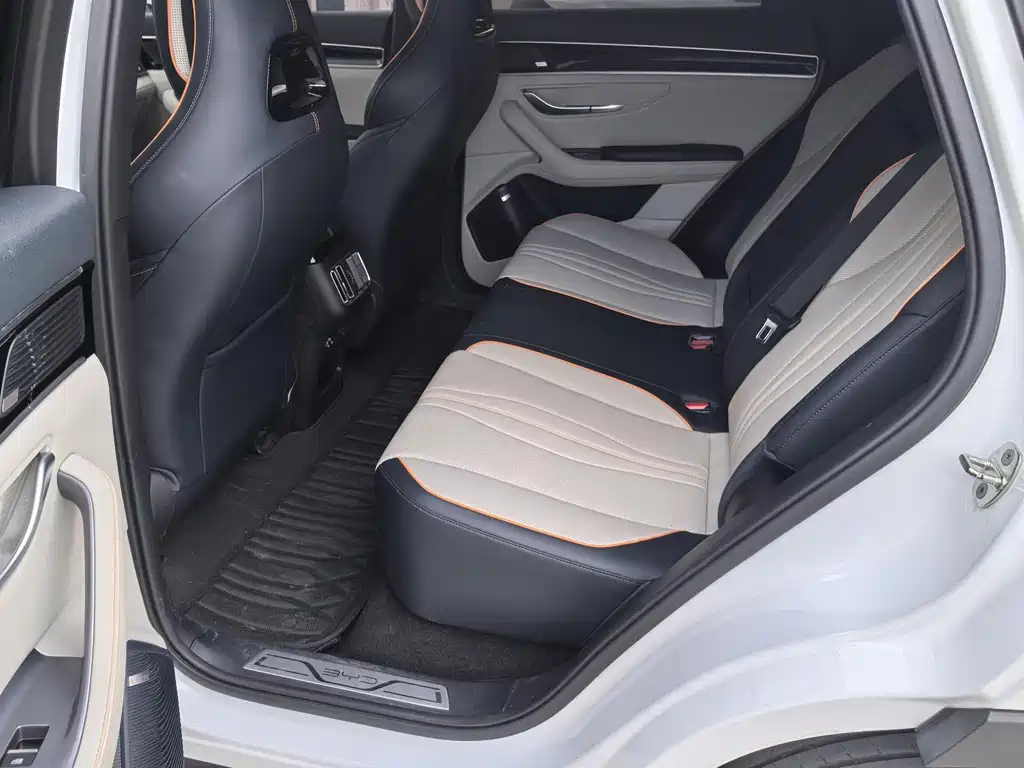 BYD PLUS New Energy — миниатюра 12