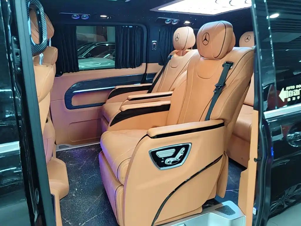 Mercedes-Benz V-Class — миниатюра 17