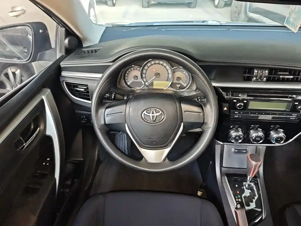 Toyota Corolla — миниатюра 11