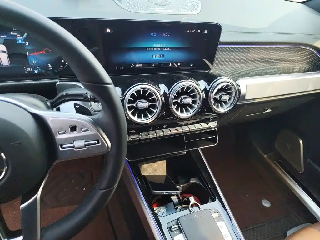 Mercedes-Benz GLB — миниатюра 9
