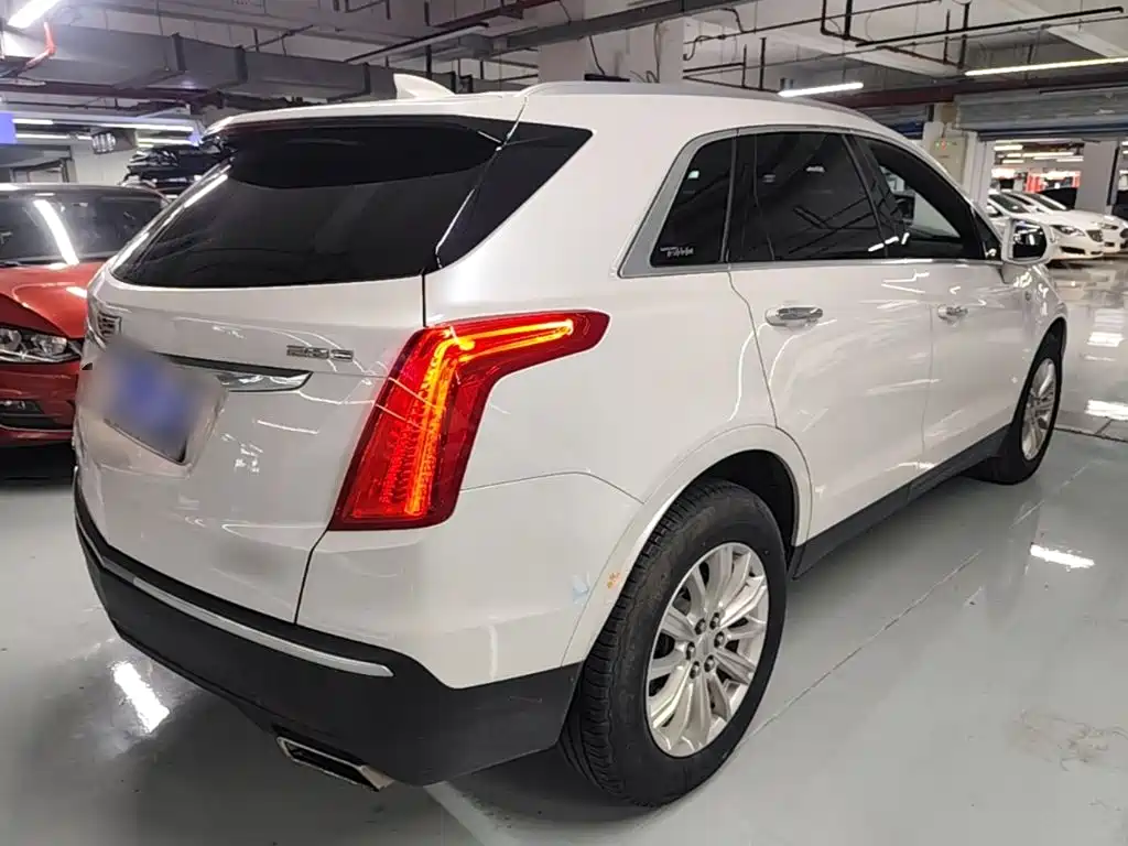 Cadillac XT5 — миниатюра 7