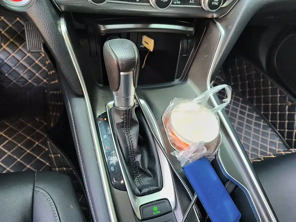 Honda Accord — миниатюра 15