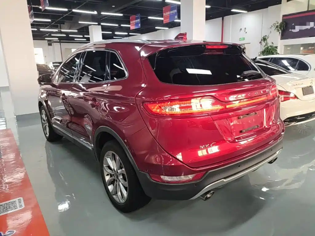 Lincoln MKC — миниатюра 5