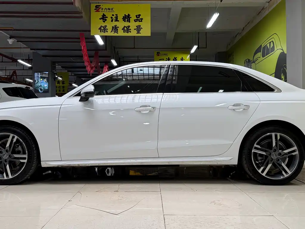 Audi A4L — миниатюра 4