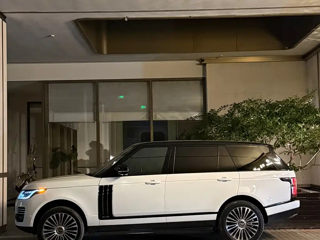 Land Rover Range Rover — миниатюра 12