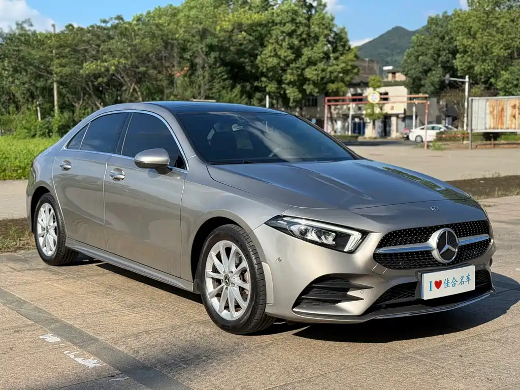 Mercedes-Benz A-Class — миниатюра 2