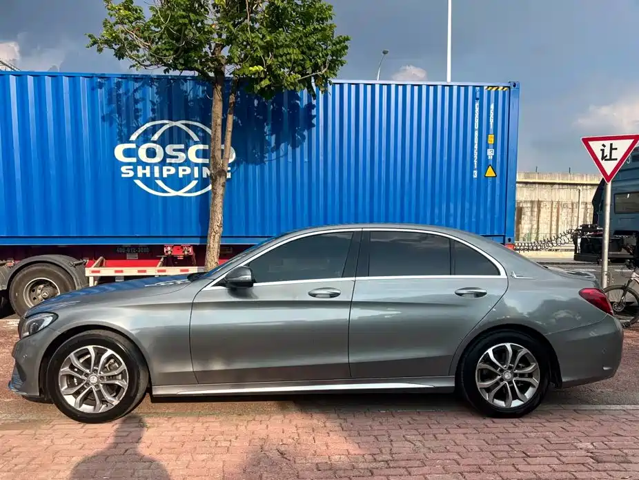 Mercedes-Benz C-Class — миниатюра 6