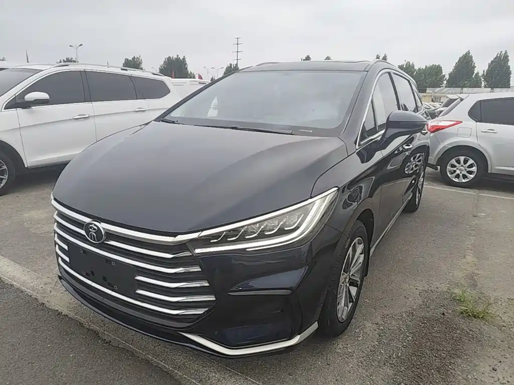 BYD MAX — миниатюра 2
