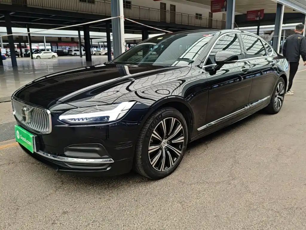 Volvo S90 — миниатюра 2