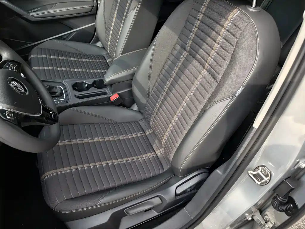 Volkswagen Lavida — миниатюра 8