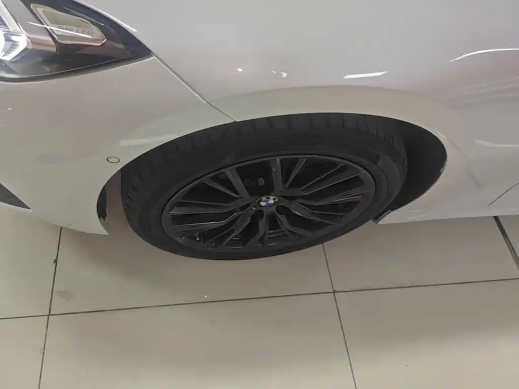 BMW 3 Series — миниатюра 23