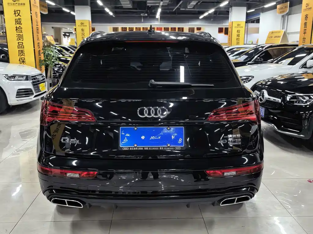 Audi Q5L 2023 — фото 14