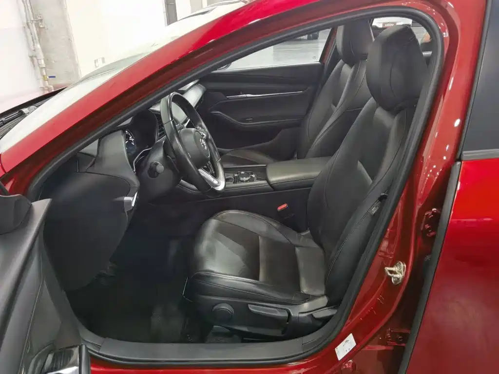 Mazda 3 Axela — миниатюра 10