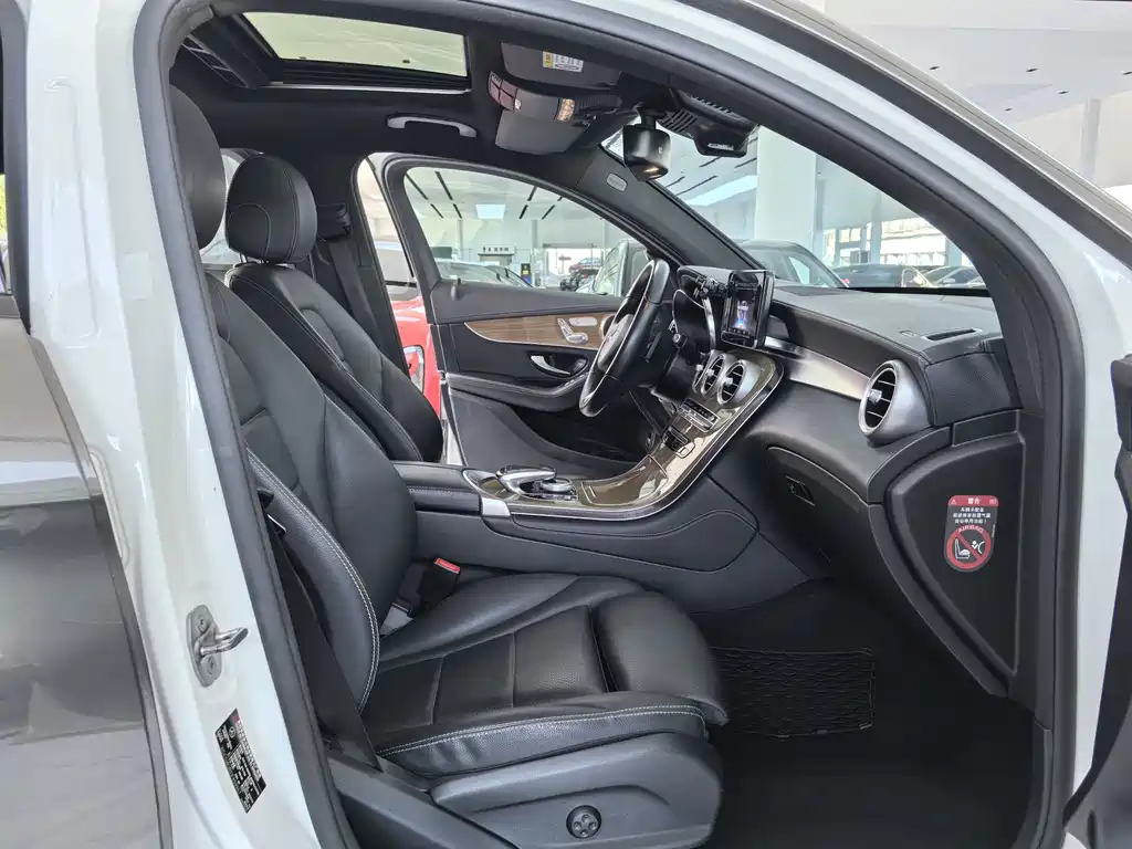 Mercedes-Benz GLC Coupe — миниатюра 12