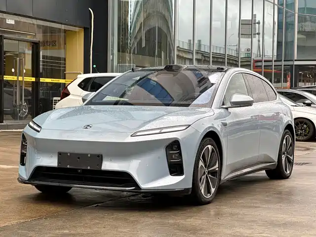 2025 Nio ET5