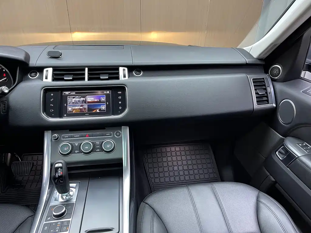 Land Rover Range Rover Sport 2016 3.0 SC V6 SE