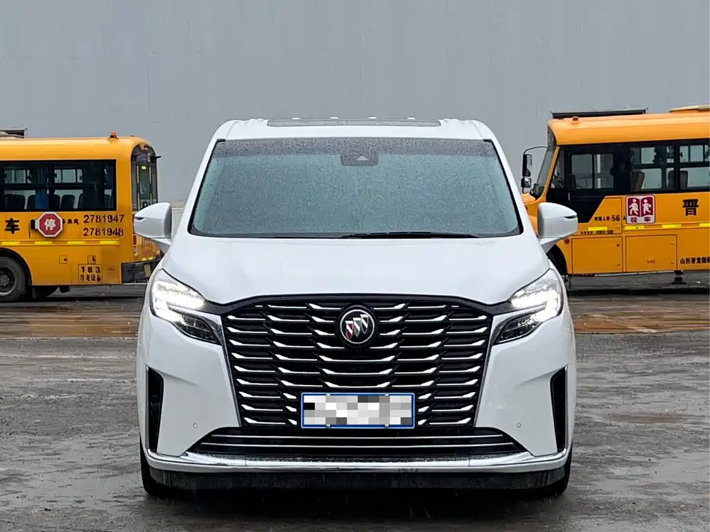 Buick GL8 — миниатюра 2