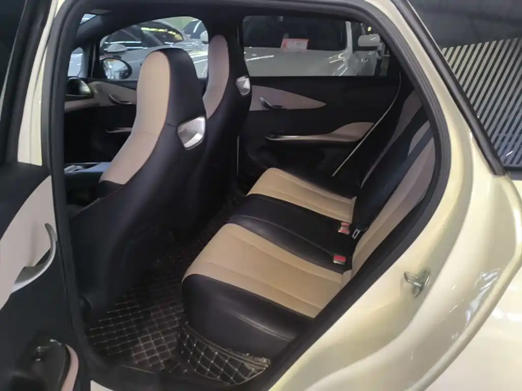 BYD Dolphin — миниатюра 17