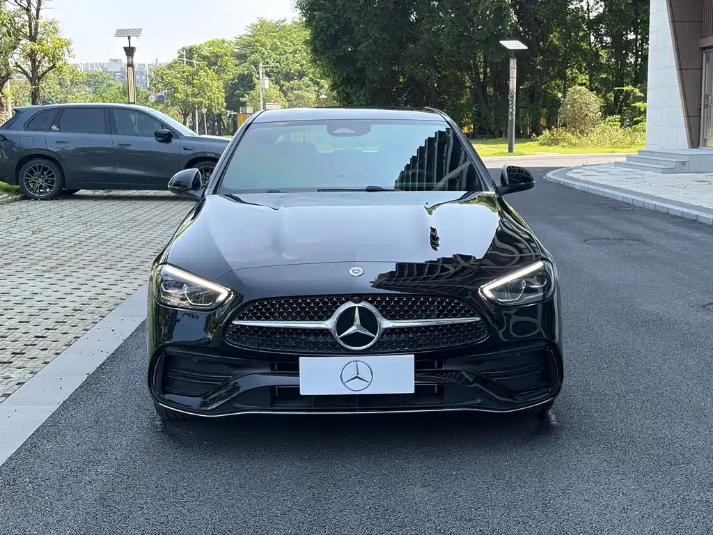 Mercedes-Benz C-Class — миниатюра 2