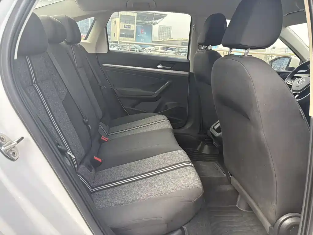 VOLKSWAGEN LAVIDA PURE ELECTRIC