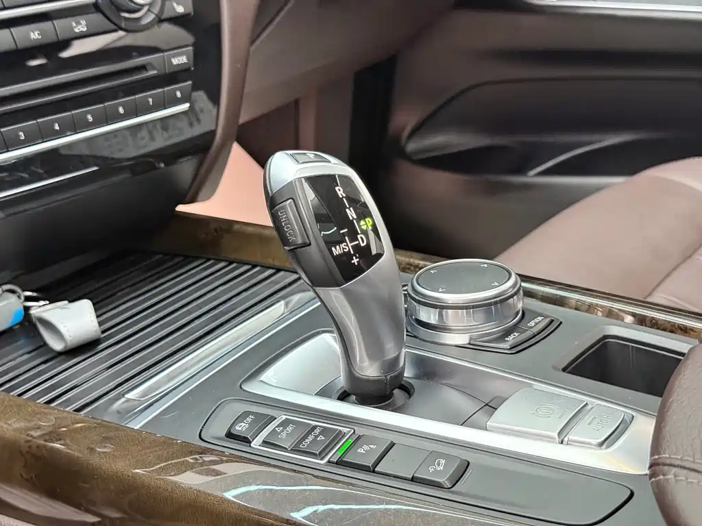 BMW X5 (Import) — миниатюра 18