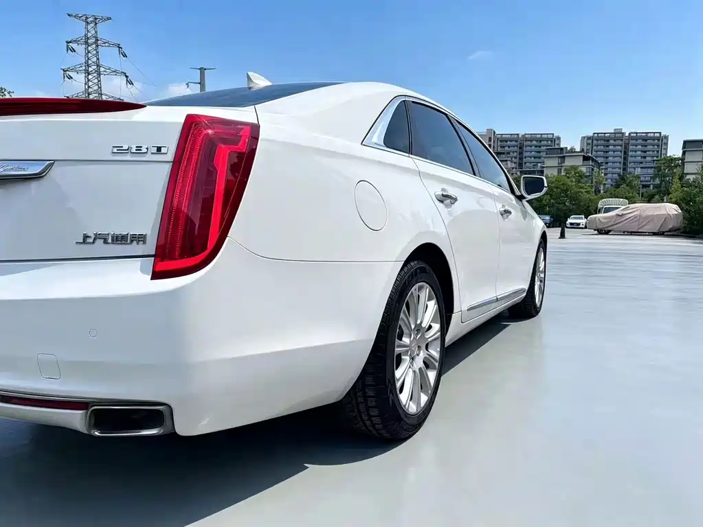 Cadillac XTS — миниатюра 8