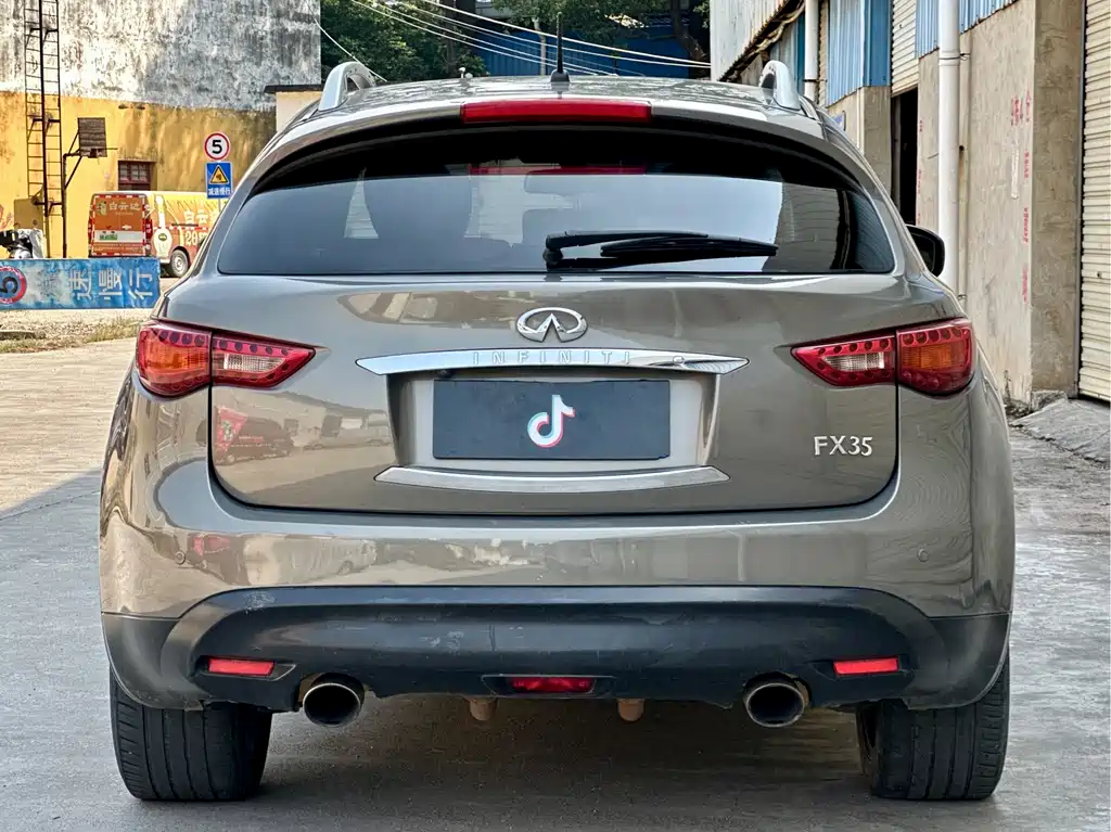 Infiniti FX — миниатюра 5