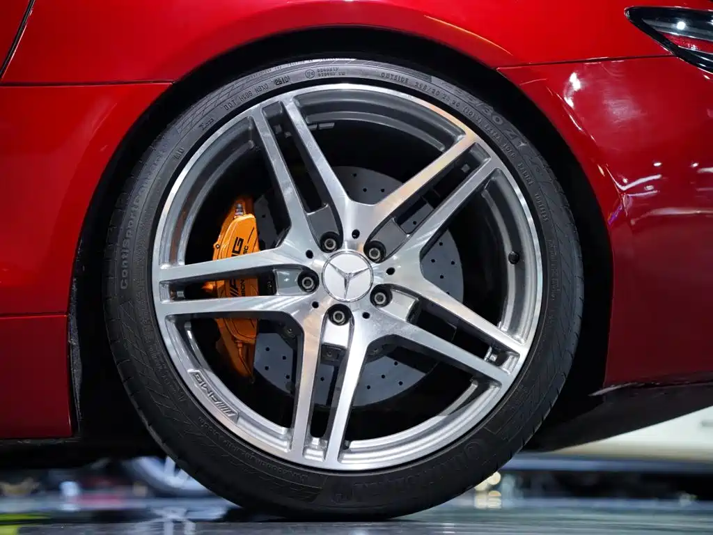 Mercedes-Benz SLS AMG — миниатюра 4