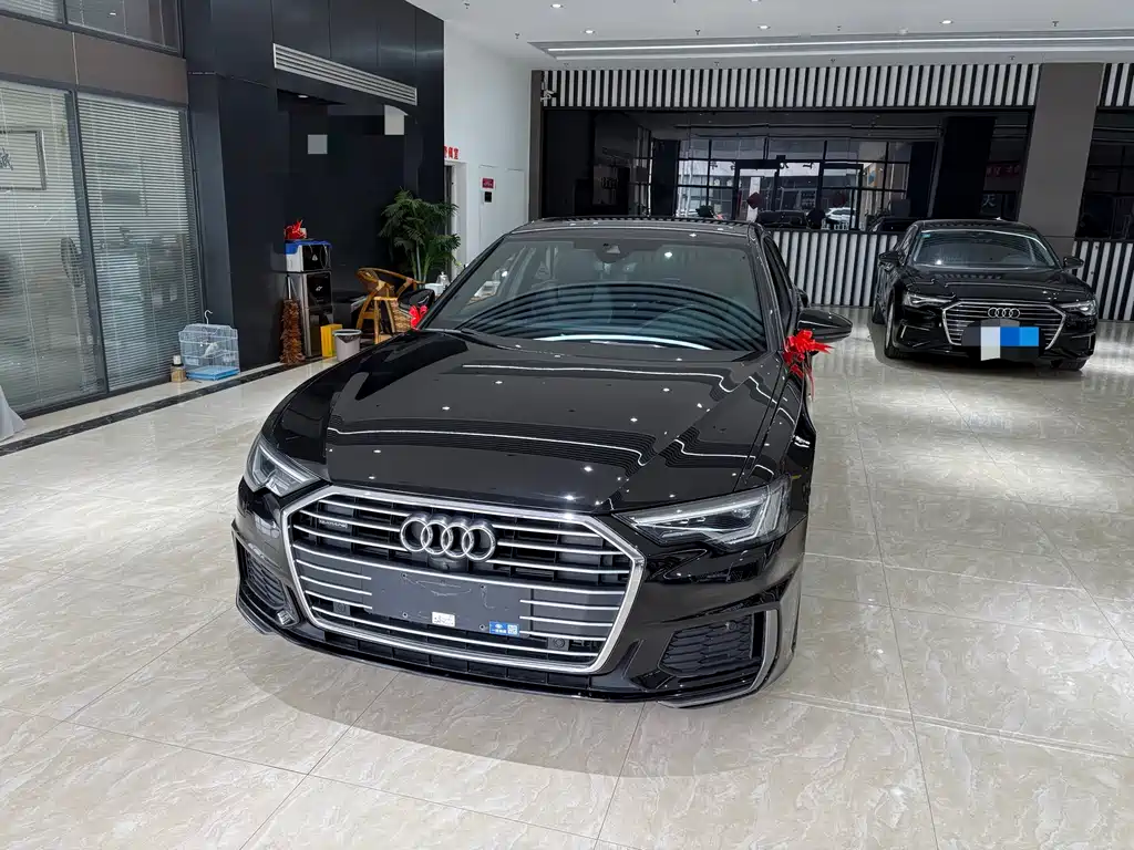 Audi A6L 2022