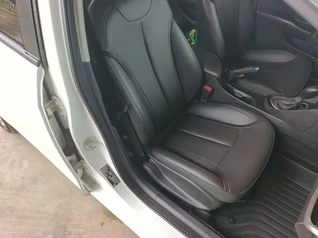 Buick Excelle — миниатюра 25