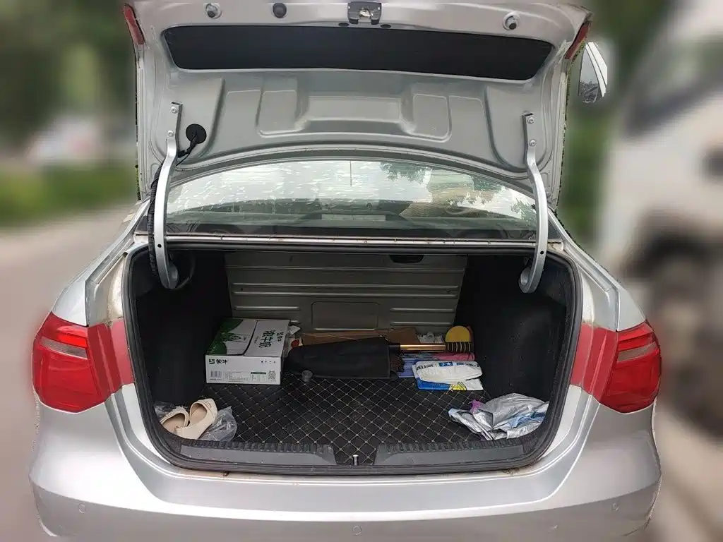 Volkswagen Jetta — миниатюра 20