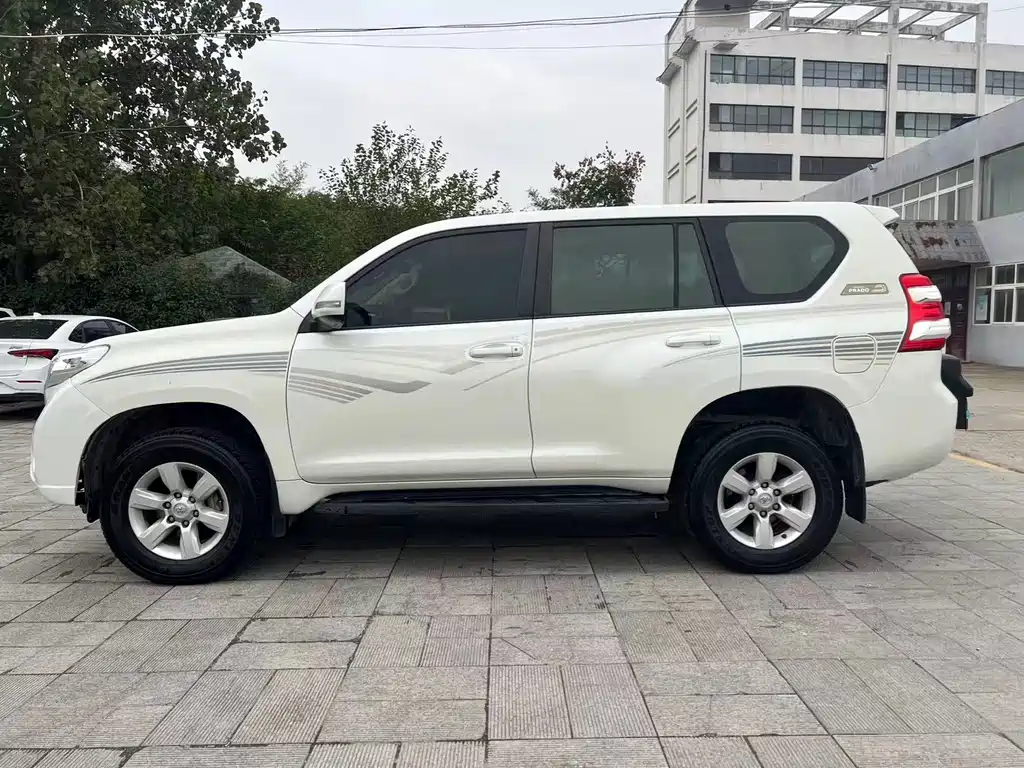 Toyota Prado (Import) — миниатюра 4