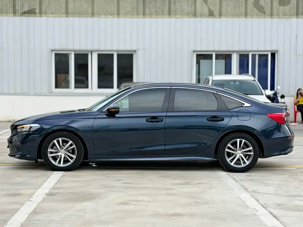 Honda Civic 2022 240TURBO CVT