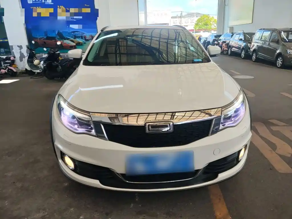Qoros Qoros 3 — миниатюра 3