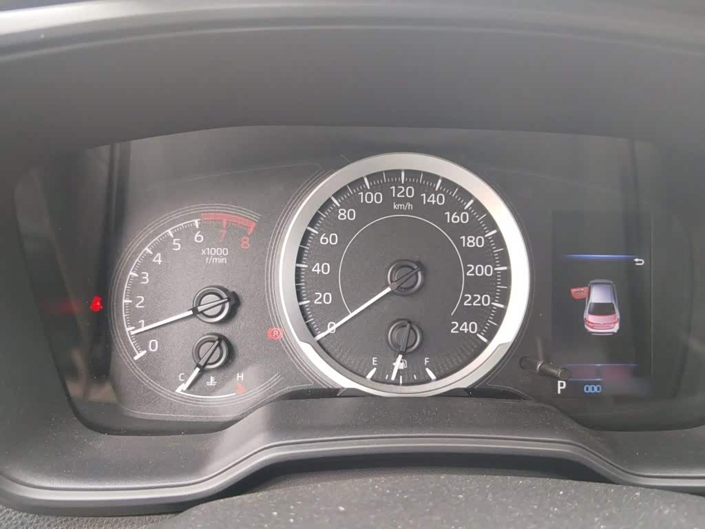 Toyota Levin 1.2 л 2022 г. Белый, пробег 37900 км