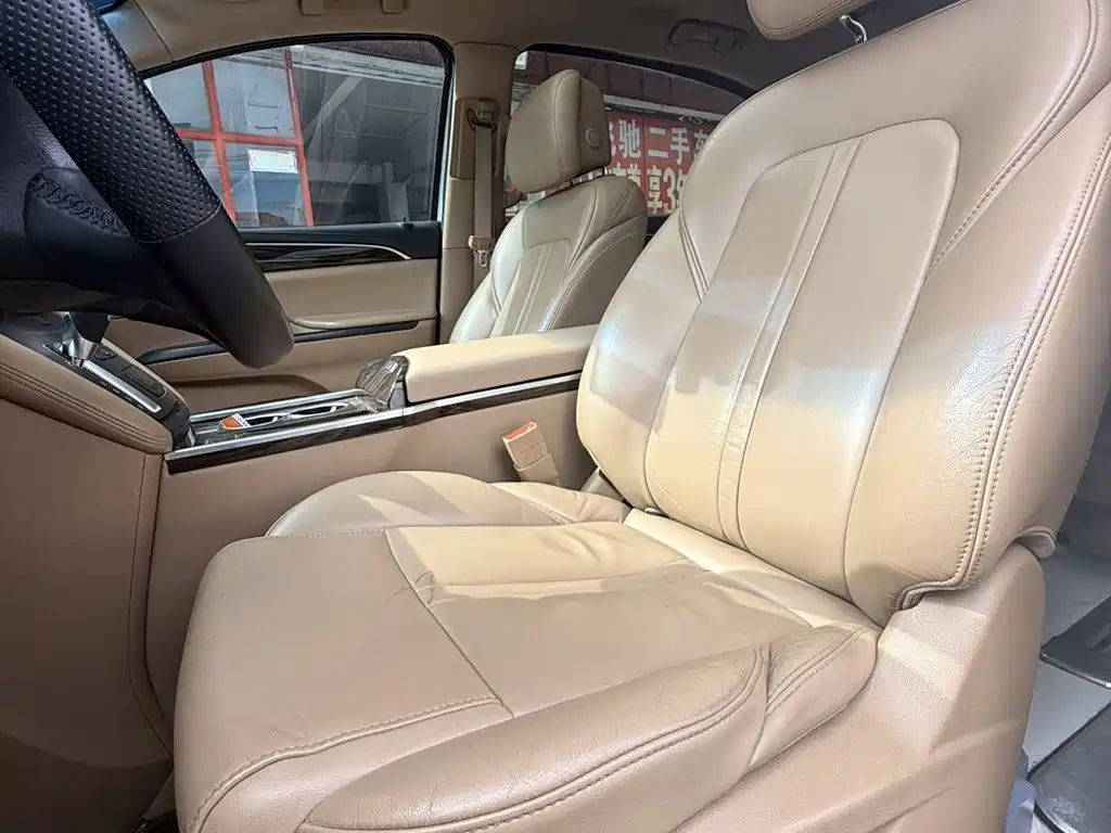 Buick GL8 — миниатюра 6
