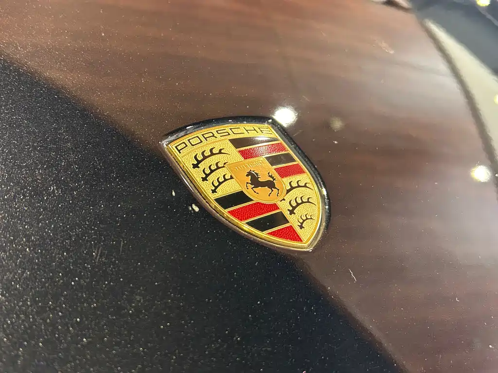 Porsche Cayenne — миниатюра 5