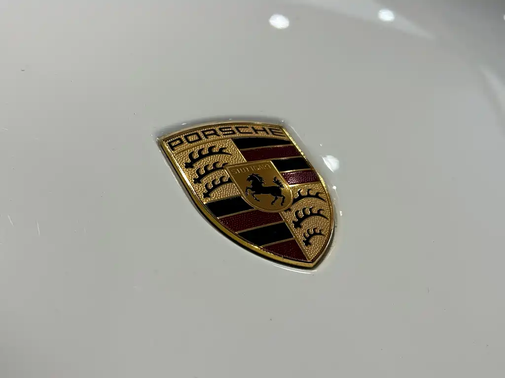 Porsche Cayenne — миниатюра 5