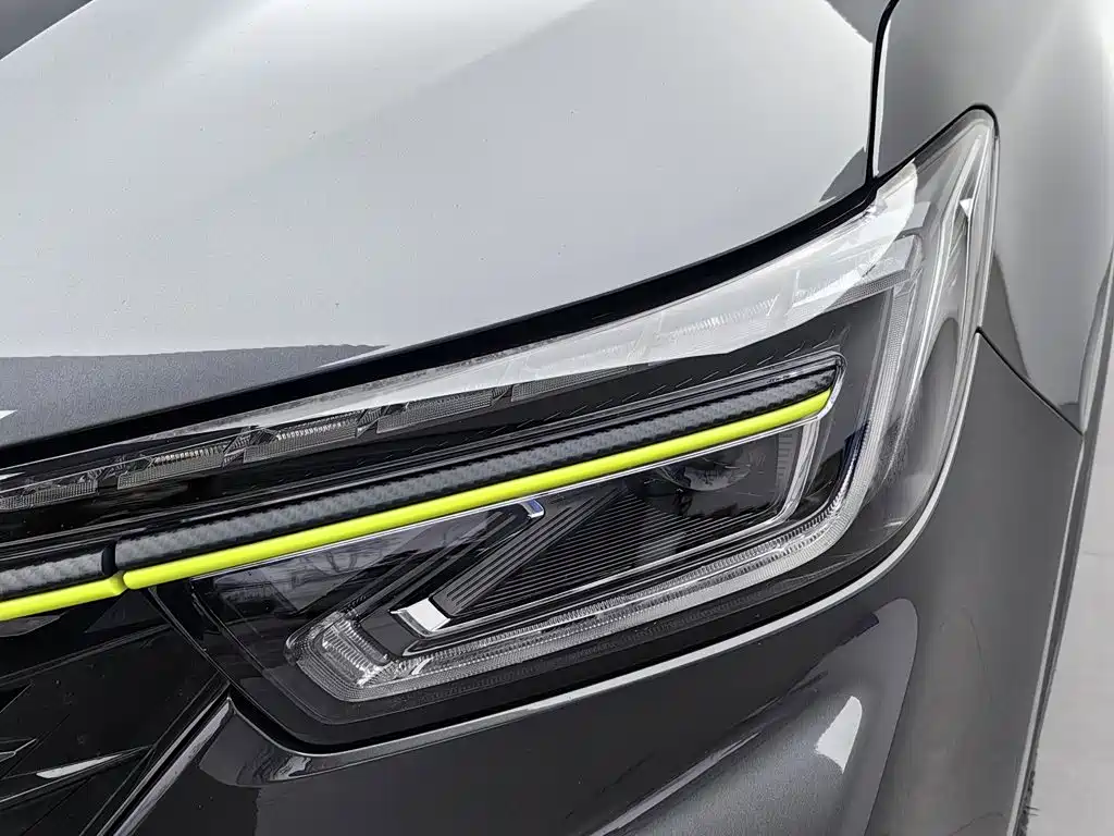 Roewe RX5 — миниатюра 7