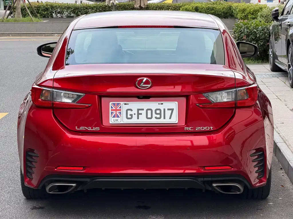 Lexus RC 2016 200t F SPORT